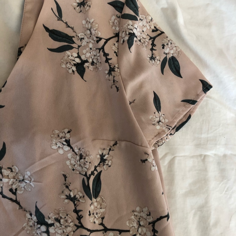 Floral top - Picture 3 of 6